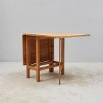 1436 7361 GATE-LEG TABLE